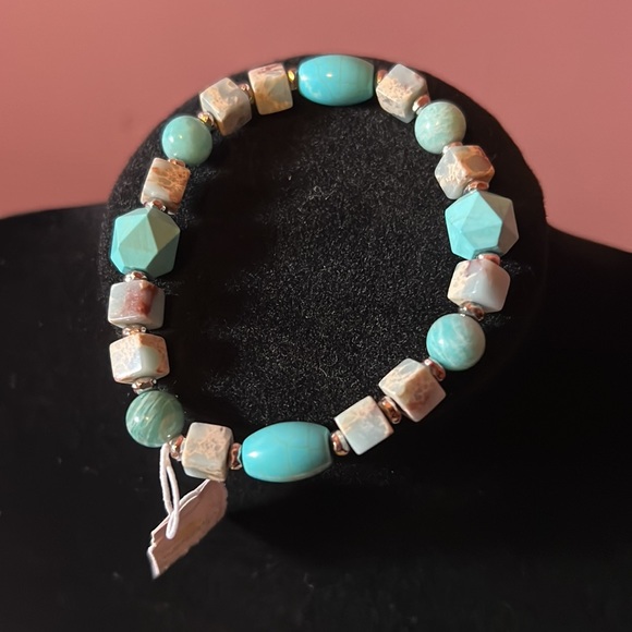 Kendra Scott Ember Bracelet in Variegated Turquoise Magnesite + earrings bundle - Picture 8 of 12